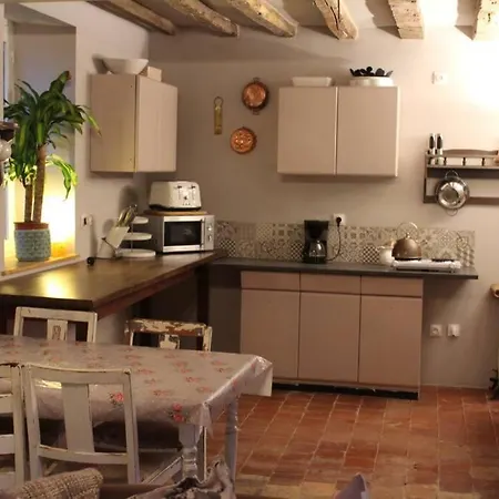 La Petite Maison *