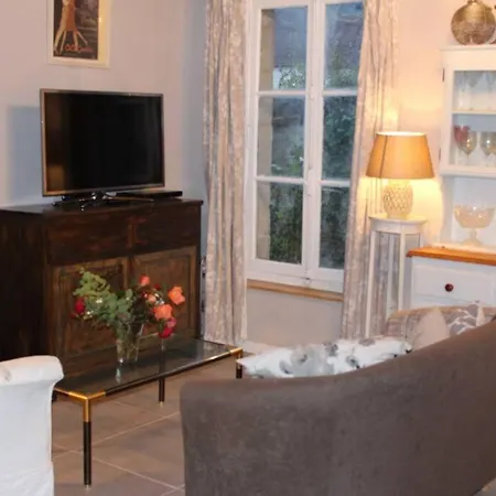 La Petite Maison Ferienhaus Courgeout